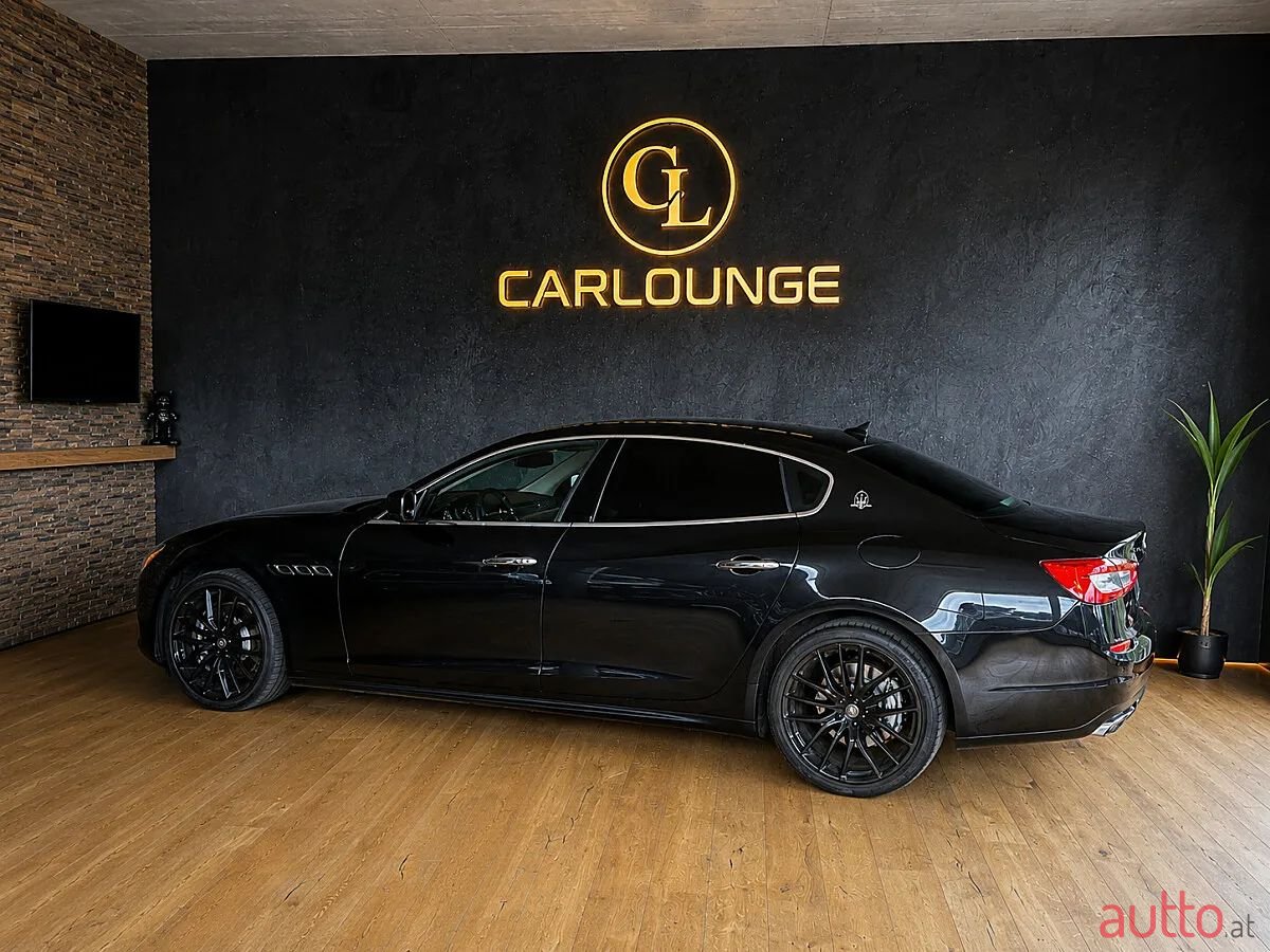 2014' Maserati Quattroporte photo #3