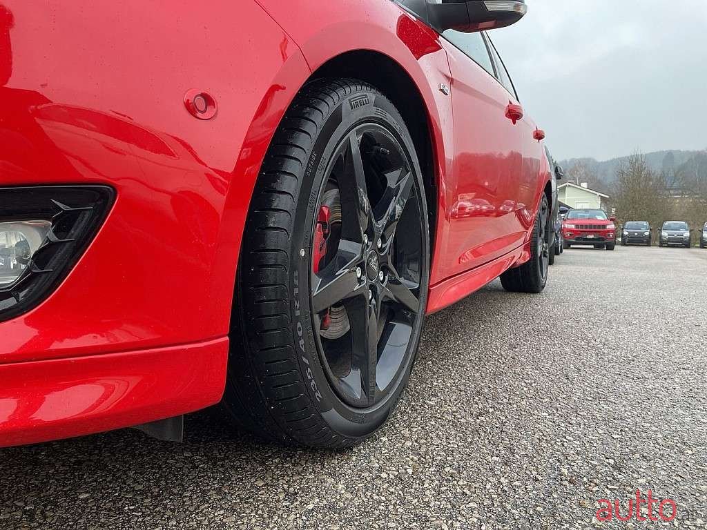 2018' Ford Focus photo #4