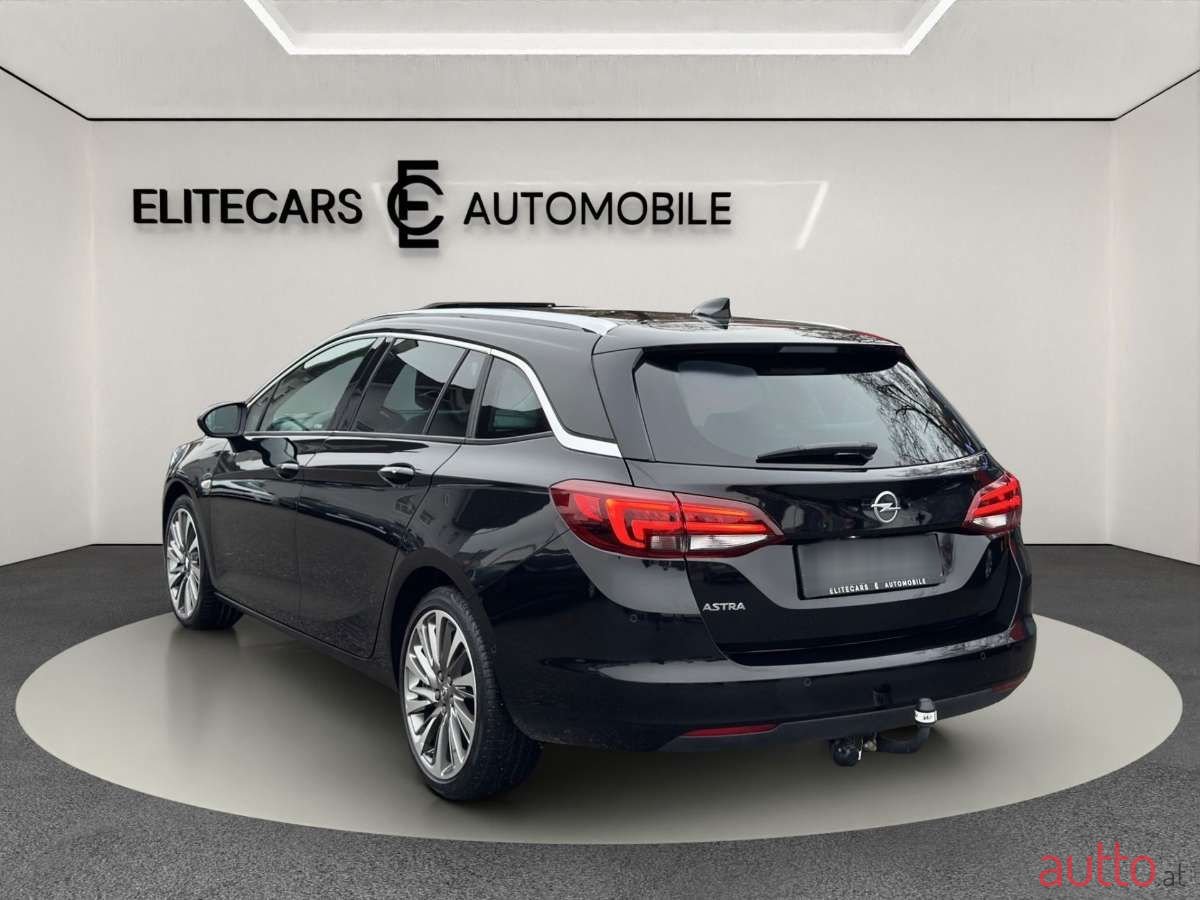 2017' Opel Astra photo #5