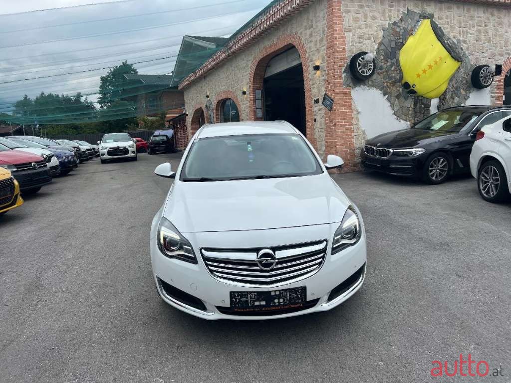 2014' Opel Insignia photo #5