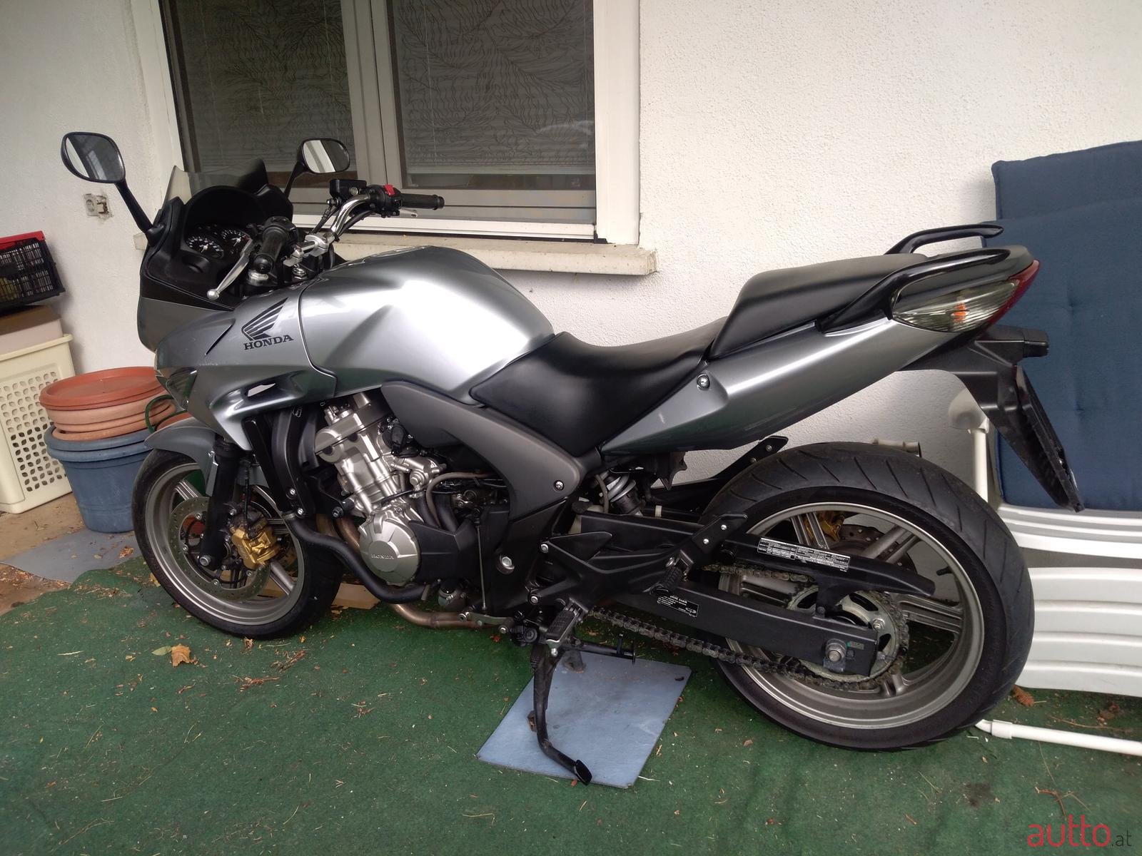 2009' Honda photo #3