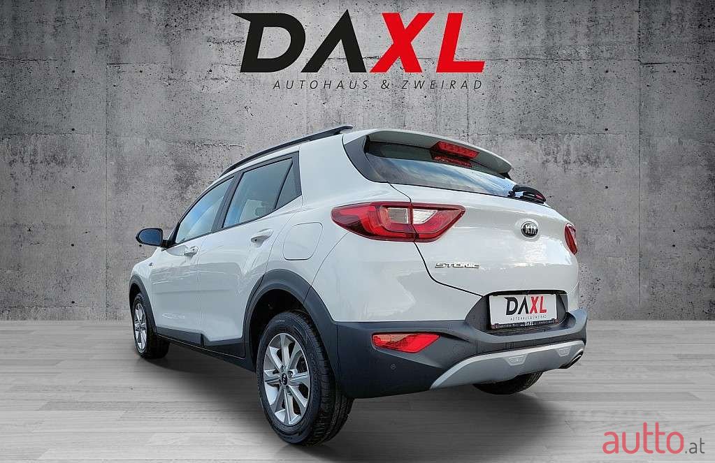 2020' Kia Stonic photo #3