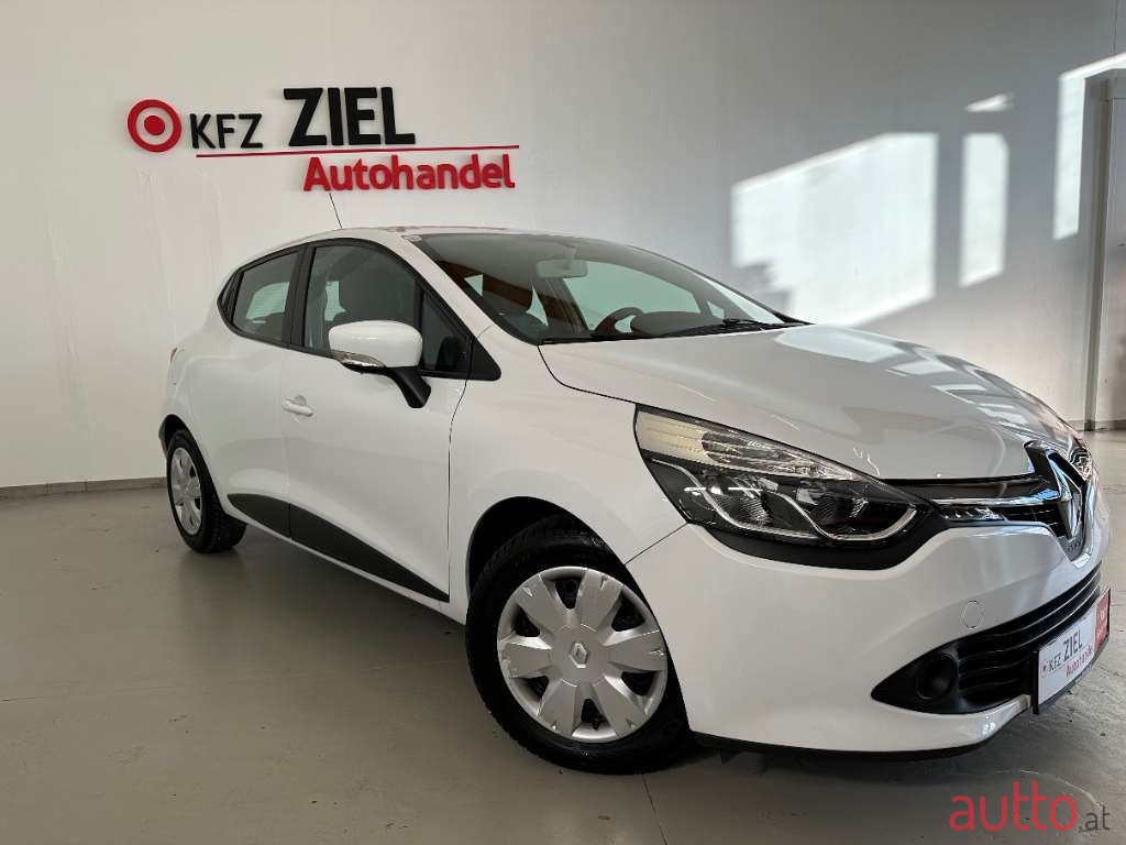 2013' Renault Clio photo #1