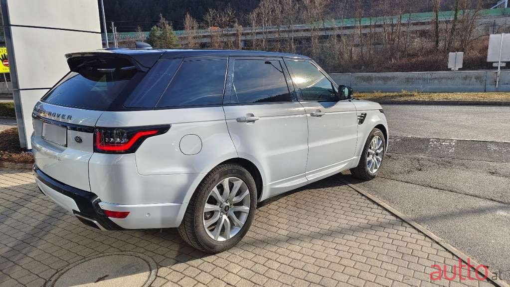 2018' Land Rover Range Rover Sport photo #5