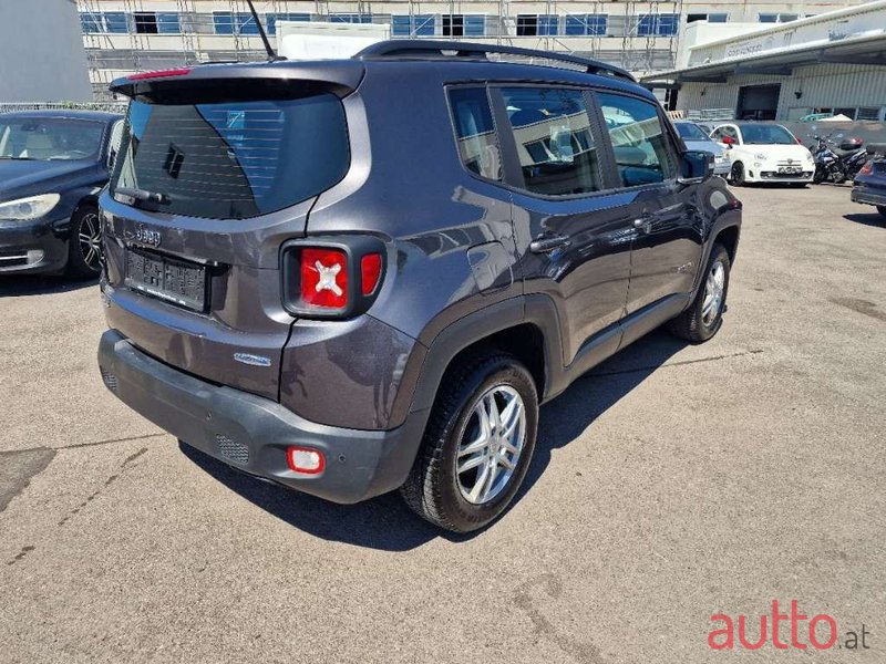 2018' Jeep Renegade photo #5