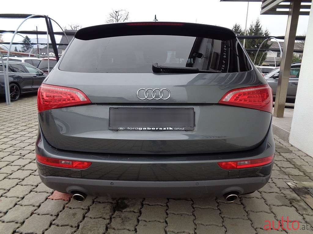 2011' Audi Q5 photo #3