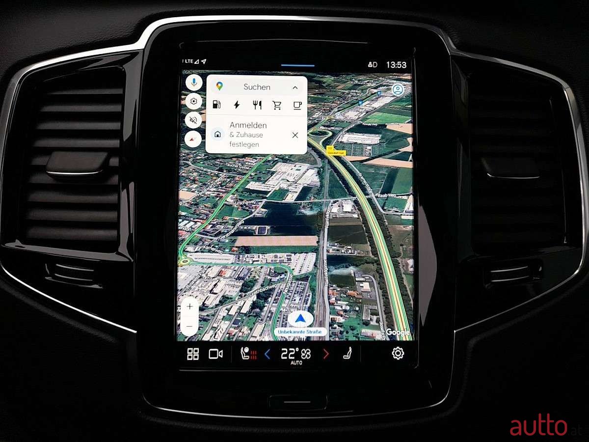 2022' Volvo XC90 photo #5