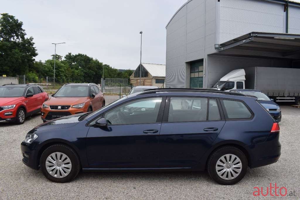 2015' Volkswagen Golf photo #6