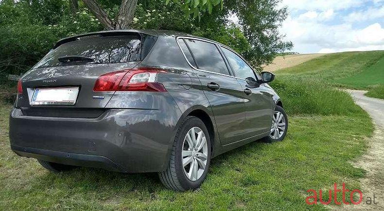 2015' Peugeot 308 photo #1